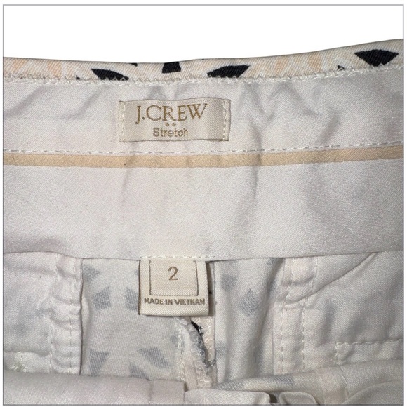 J. Crew Stretch Geometric Starburst Shorts Women’s Size 2 Cream Black Boho 3” - Picture 6 of 7